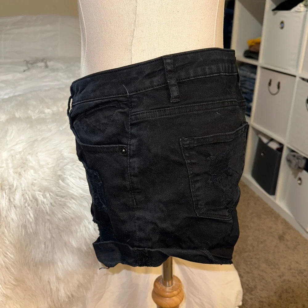 Vigoss | The Jagger Distressed Black Denim Shorts Mid Rise Cuffed Hem Size 31